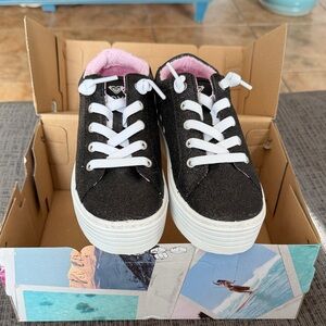 BNNW Roxy Kids Black Sneakers with Pink Lining